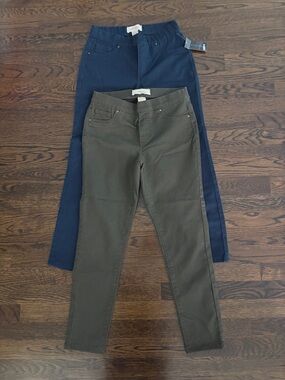 Two-Pairs of Liquid Pull-On Jeggings - Navy and Olive, size small